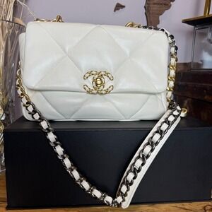 Chanel 19 Ivory Lambskin Mixed Metal Medium Bag Microchipped Authentic CoA